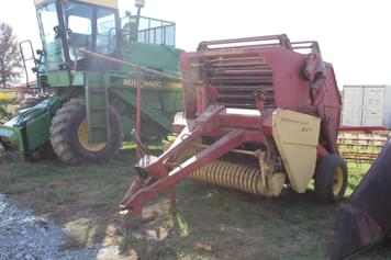 Main image New Holland 847